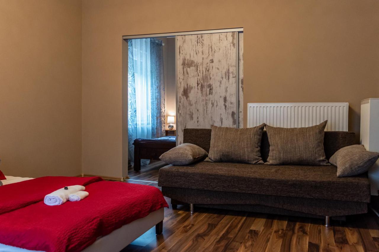 Virag Vendeghaz Holiday home