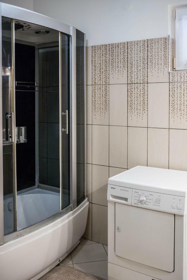Virag Vendeghaz Holiday home *