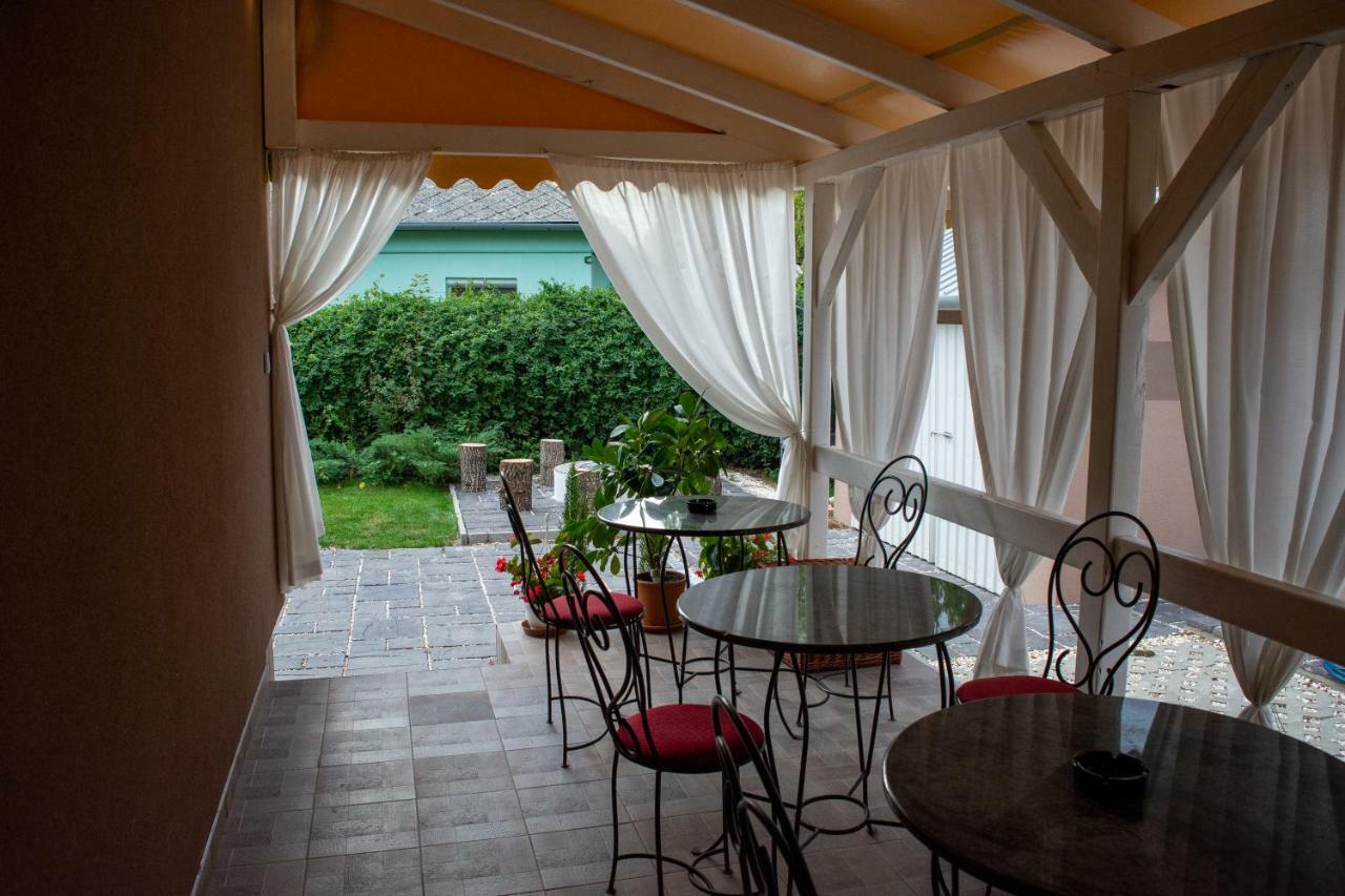 Virag Vendeghaz Holiday home